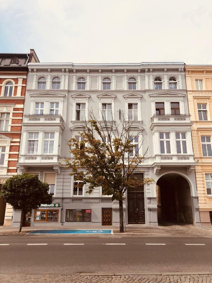 Apartament Flaming Deluxe Z Balkonem - Scisle Centrum Naprzeciwko Pkp I Pks - Self Check In - Darmowy Parking - Pozne Wymeldowanie Do 12 - Wystawiamy Fv Opole Exterior foto