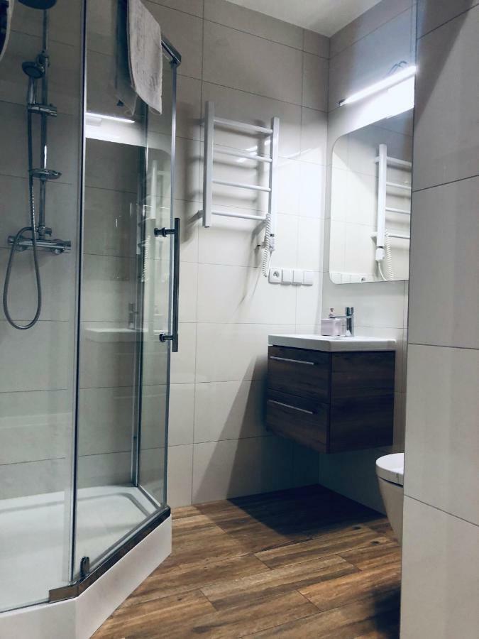 Apartament Flaming Deluxe Z Balkonem - Scisle Centrum Naprzeciwko Pkp I Pks - Self Check In - Darmowy Parking - Pozne Wymeldowanie Do 12 - Wystawiamy Fv Opole Exterior foto